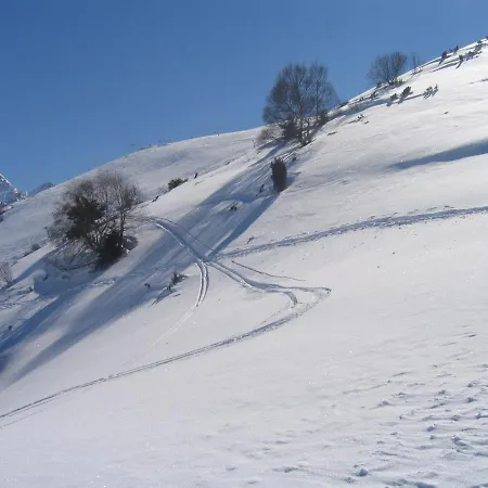 Daire Agreable T2 Idealement Situe Au Coeur De Saintlary *